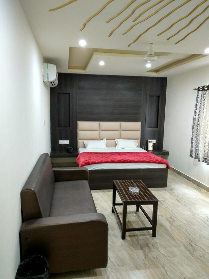 Oyo 60976 Hotel Shree Ji Morena Dış mekan fotoğraf