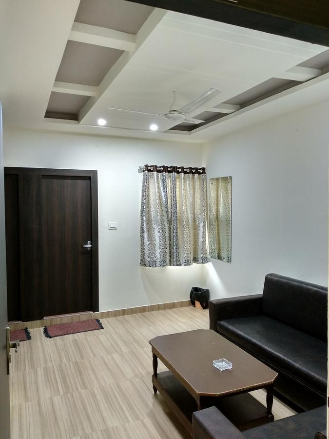 Oyo 60976 Hotel Shree Ji Morena Dış mekan fotoğraf